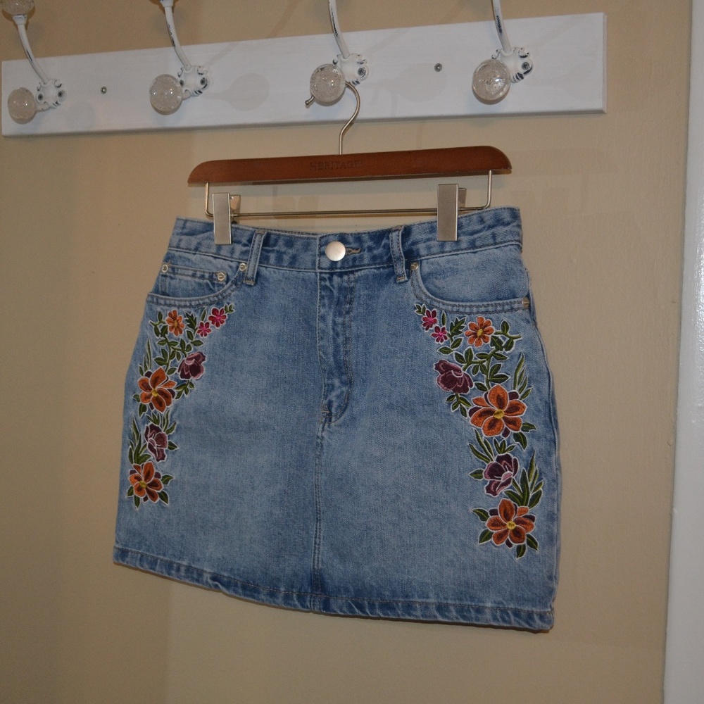 Mini Skirt - with Iron-on Flowers